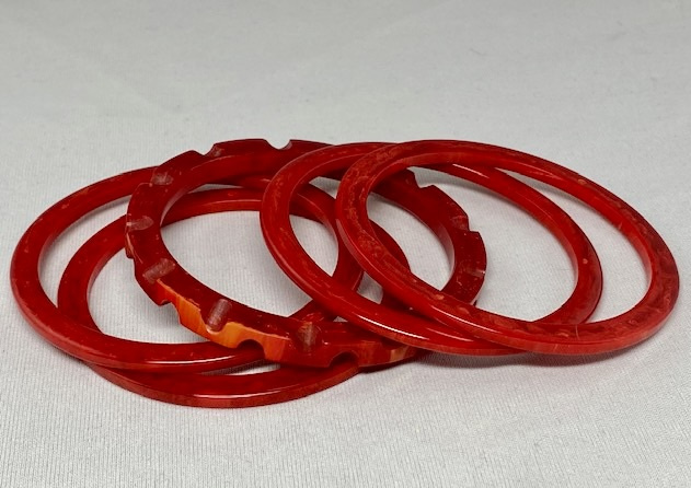 BS46 5 pc set marbled red spacers, 1 carved